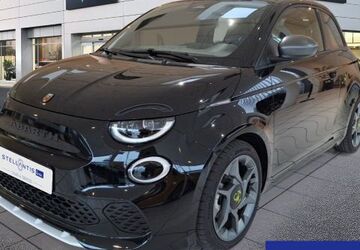 Abarth 500e 2.500 km 31.880 &euro; Wiesbaden 65203