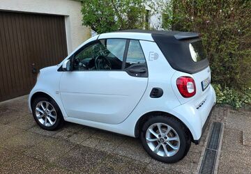 Smart ForTwo 58.000 km 8.950 &euro; WIESBADEN 65191