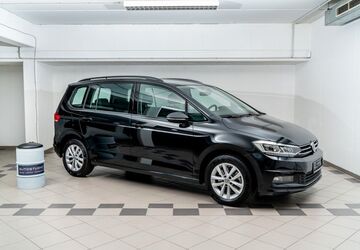 VW Touran 51.464 km 28.800 &euro; Nieder-Olm 55268