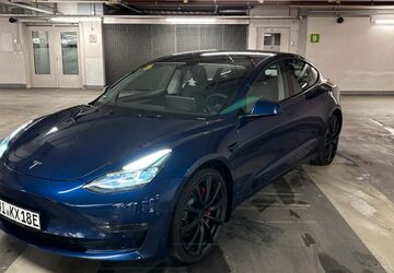 Tesla Model 3 88.000 km 26.000 &euro; Eltville am Rhein 65343