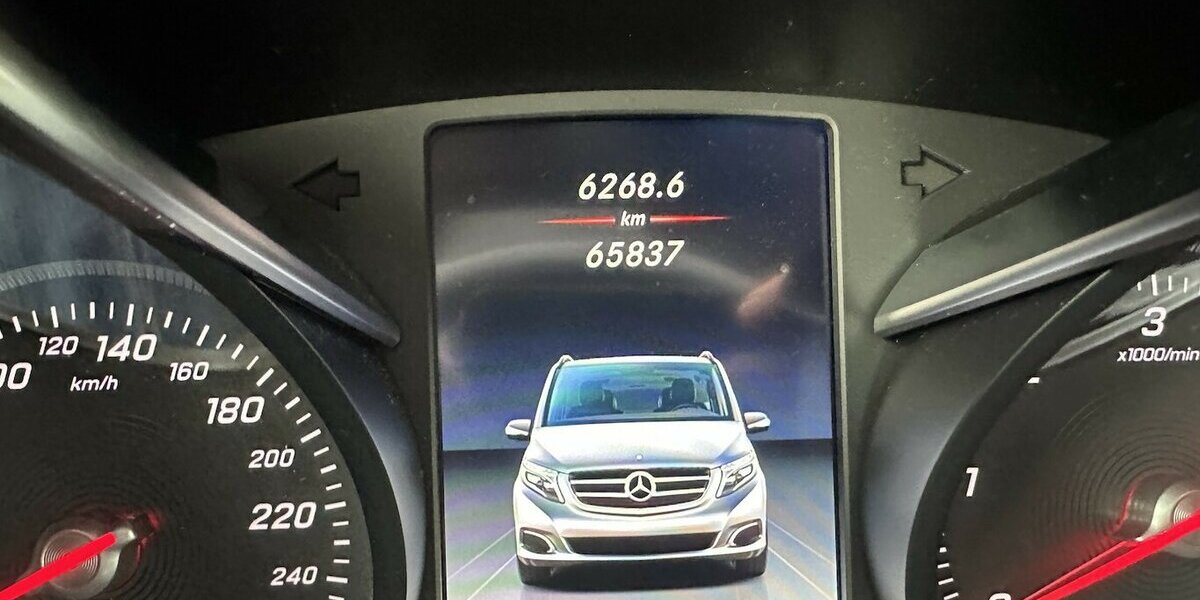 Mercedes-Benz V 250 CDIBTd AVANTGARDE extralang Schwenksitz 65.837 km 39.500 &euro; Mainz 55122