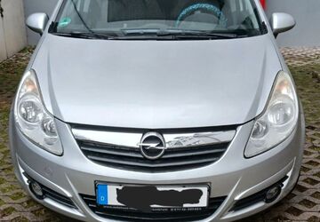 Opel Corsa 124.000 km 2.600 &euro; Wiesbaden 65207