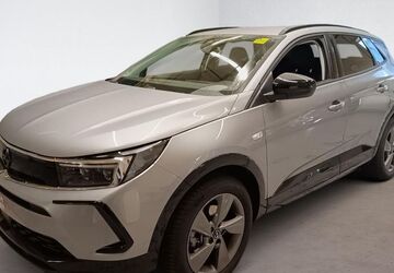 Opel Grandland (X) 3.500 km 28.190 &euro; Rüsselsheim 65428