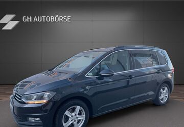 VW Touran 98.900 km 16.990 &euro; Büttelborn 64572