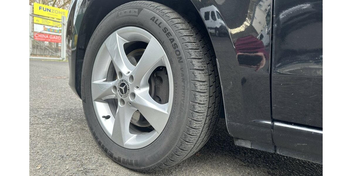 Mercedes-Benz V 250 CDIBTd AVANTGARDE extralang Schwenksitz 65.837 km 39.500 &euro; Mainz 55122