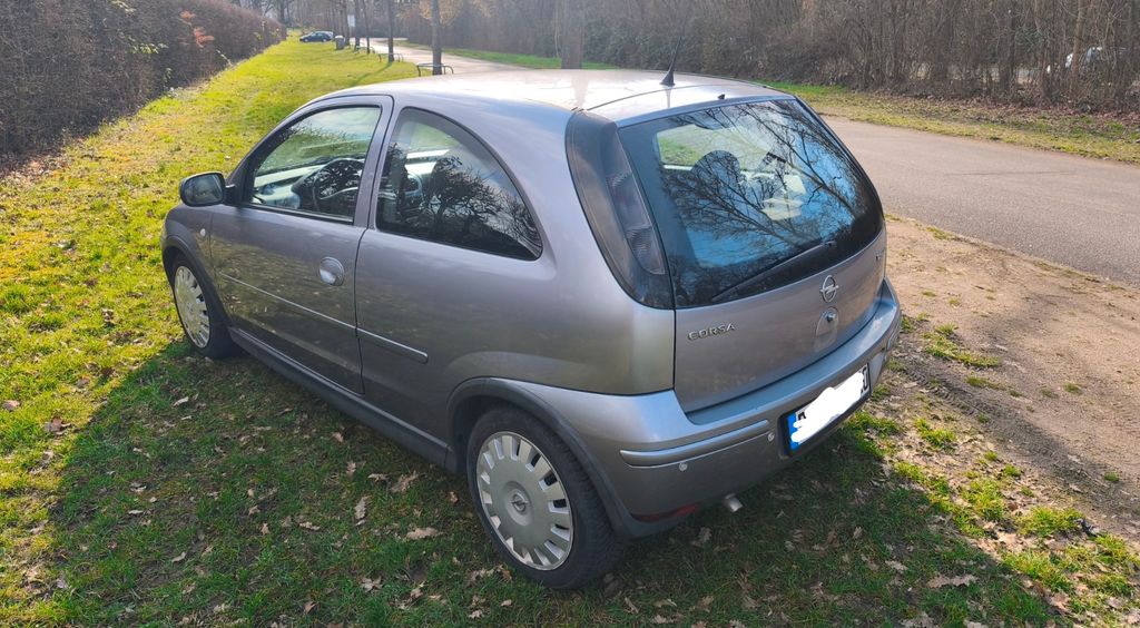 Opel Corsa 182.000 km 1.200 &euro; Mainz-Kostheim 55246