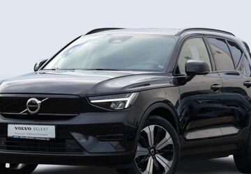 Volvo XC40 14.210 km 31.990 &euro; Idstein 65510