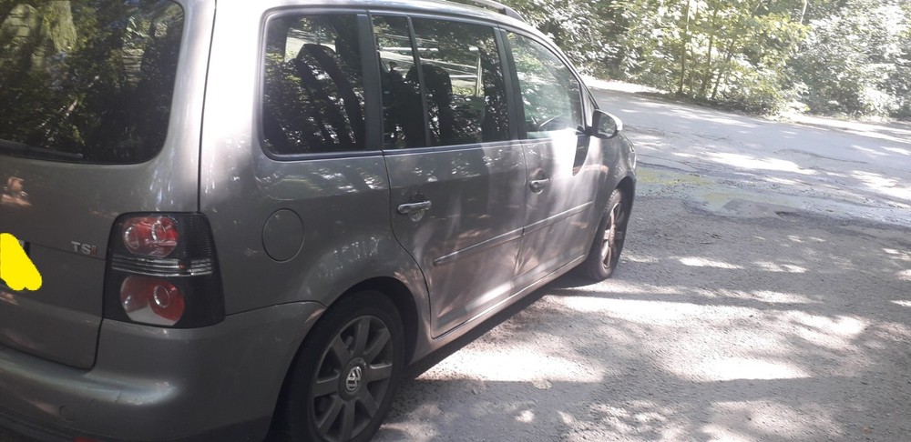 VW Touran 242.000 km 4.950 &euro; Ginsheim-Gustavsburg 65462