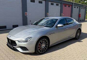 Maserati Ghibli 108.700 km 27.690 &euro; Gross Gerau 64521