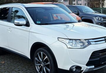 Mitsubishi Outlander 203.000 km 8.999 &euro; Wiesbaden 65199