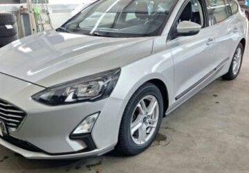 Ford Focus 81.500 km 11.900 &euro; Mainz-Kostheim 55246