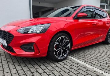 Ford Focus 36.403 km 17.350 &euro; Rüsselsheim 65428