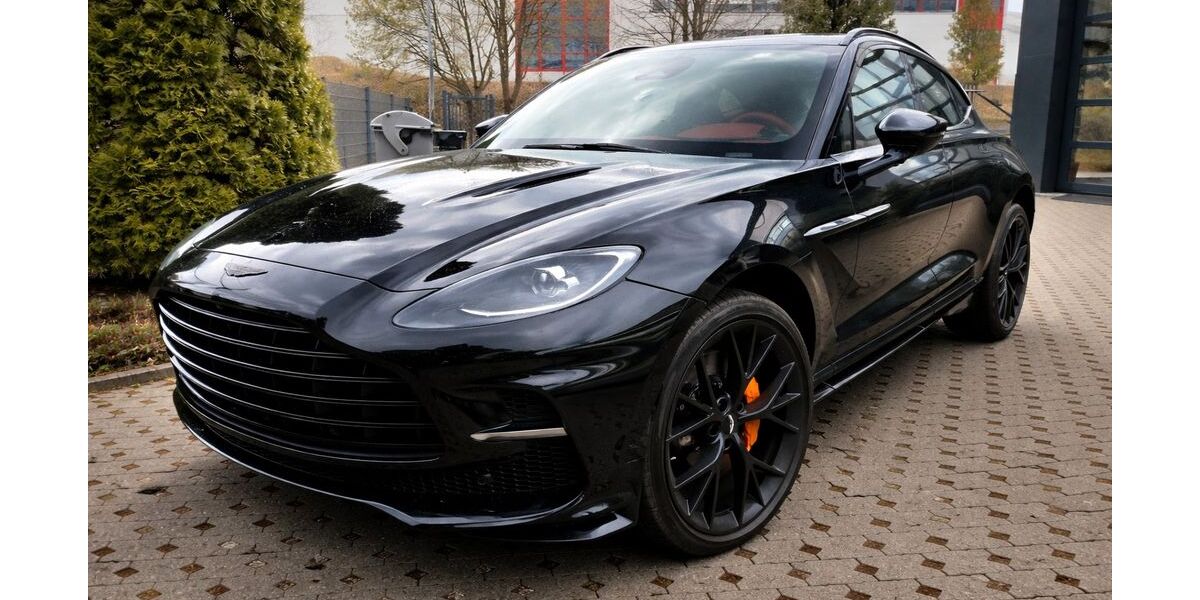 Aston Martin DBX 5.000 km 225.000 &euro; Kelsterbach 65451