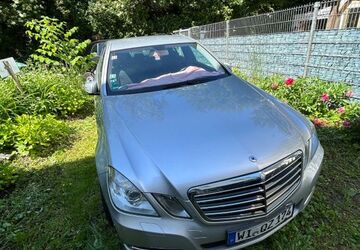 Mercedes-Benz E 200 220.000 km 8.400 &euro; Wiesbaden 65197