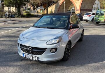 Opel Adam 77.000 km 9.250 &euro; Wiesbaden 65193