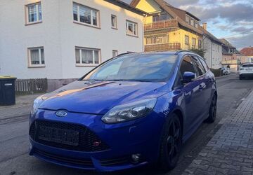 Ford Focus 135.000 km 10.500 &euro; Taunusstein 65232