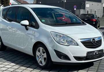 Opel Meriva 99.000 km 5.290 &euro; Rüsselsheim am Main 65428