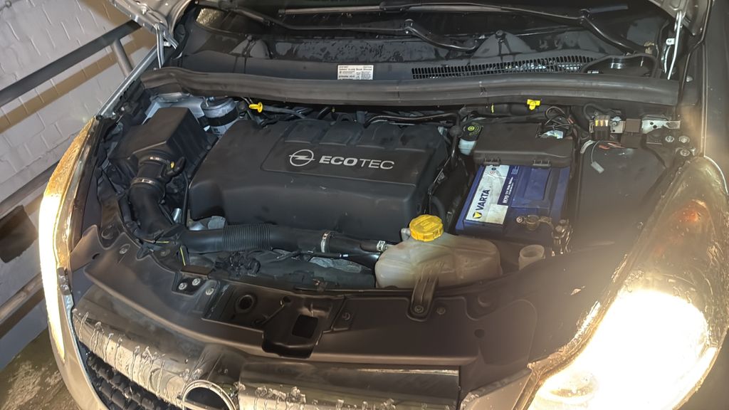 Opel Corsa 240.000 km 3.500 &euro; Rüsselsheim 65428