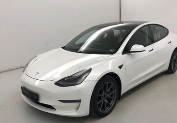 Tesla Model 3 158.063 km 20.078 &euro; Eschborn 65760