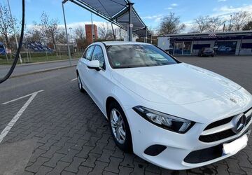 Mercedes-Benz A 180 84.000 km 18.000 &euro; Wiesbaden 65187