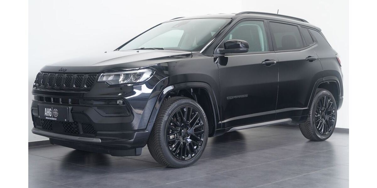 Jeep Compass 15.811 km 24.590 &euro; Wiesbaden 65205