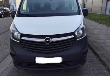 Opel Vivaro 98.655 km 7.999 &euro; Wiesbaden 65205