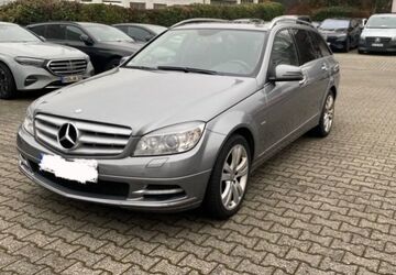 Mercedes-Benz C 250 231.500 km 8.900 &euro; Ginsheim-Gustavsburg 65462