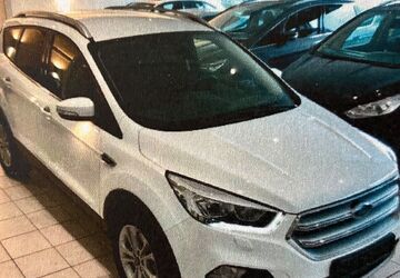 Ford Kuga 74.400 km 16.990 &euro; Hohenstein 65329