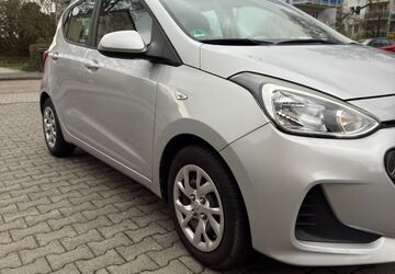 Hyundai i10 18.500 km 8.400 &euro; Wiesbaden 65187