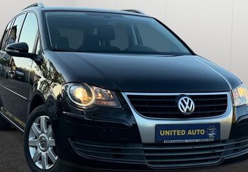 VW Touran 108.000 km 7.950 &euro; Mainz-Kastel 55252