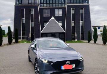 Mazda 3 29.345 km 17.950 &euro; Mainz 55116