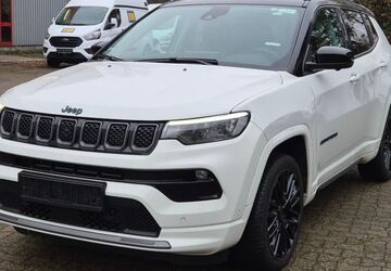 Jeep Compass 81.893 km 19.965 &euro; Rüsselsheim 65428