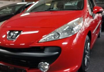Peugeot 207 67.000 km 4.500 &euro; Rüsselsheim 65428