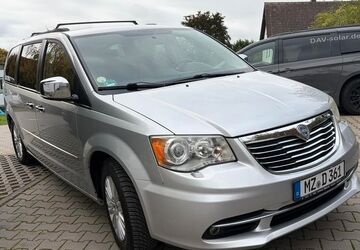 Lancia Voyager 208.000 km 5.900 &euro; Mainz KAstel 55252