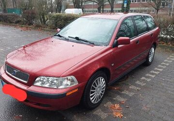 Volvo V40 121.000 km 3.900 &euro; Hofheim 65719