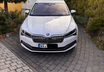 Skoda Superb 37.000 km 26.700 &euro; Wiesbaden 65201