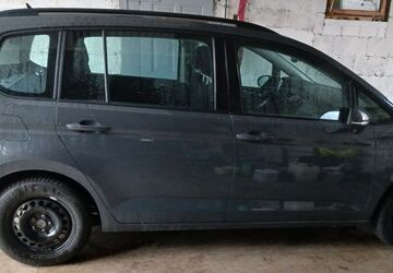 VW Touran 54.200 km 29.200 &euro; Lörzweiler 55296