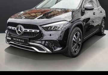 Mercedes-Benz GLA 200 13.600 km 37.490 &euro; Wiesbaden 65189