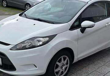 Ford Fiesta 76.000 km 4.500 &euro; Wiesbaden 65199