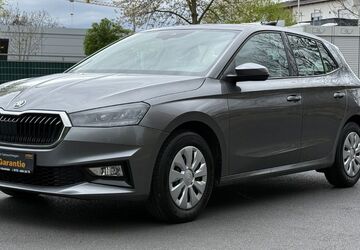 Skoda Fabia 99.000 km 11.999 &euro; Mainz-Kostheim 55246