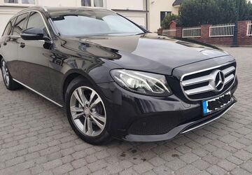 Mercedes-Benz E 220 149.300 km 16.500 &euro; Wiesbaden 65199