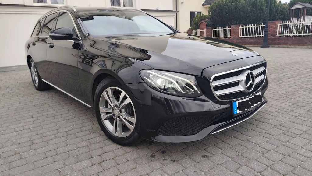 Mercedes-Benz E 220 149.300 km 16.500 &euro; Wiesbaden 65199