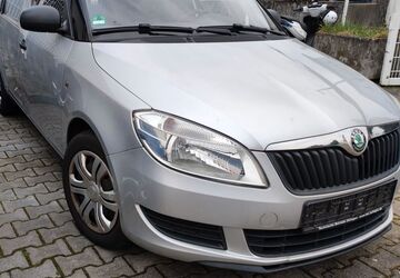 Skoda Praktik 168.000 km 2.850 &euro; KRONBERG 61476