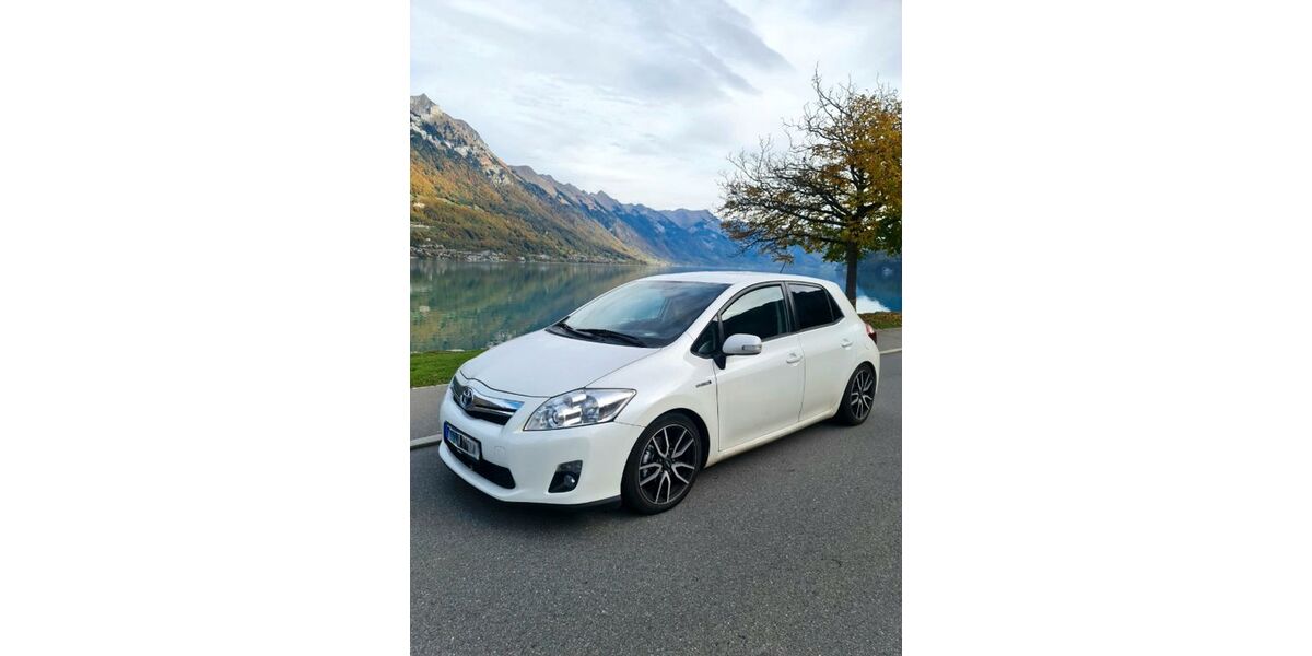 Toyota Auris 140.000 km 9.550 &euro; Eltville 65343