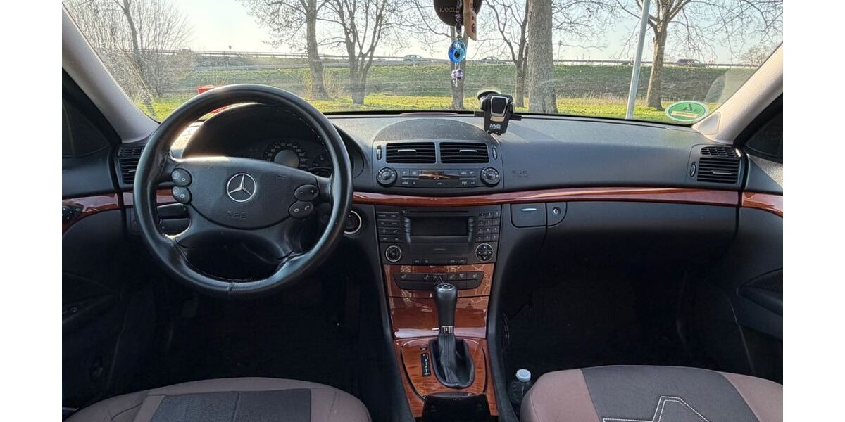 Mercedes-Benz E 220 312.000 km 5.750 &euro; Wiesbaden 65203