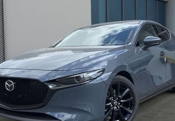 Mazda 3 3.741 km 28.990 &euro; Niedernhausen 65527