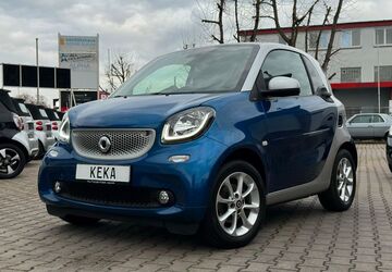 Smart ForTwo 38.084 km 17.490 &euro; Wiesbaden 65187