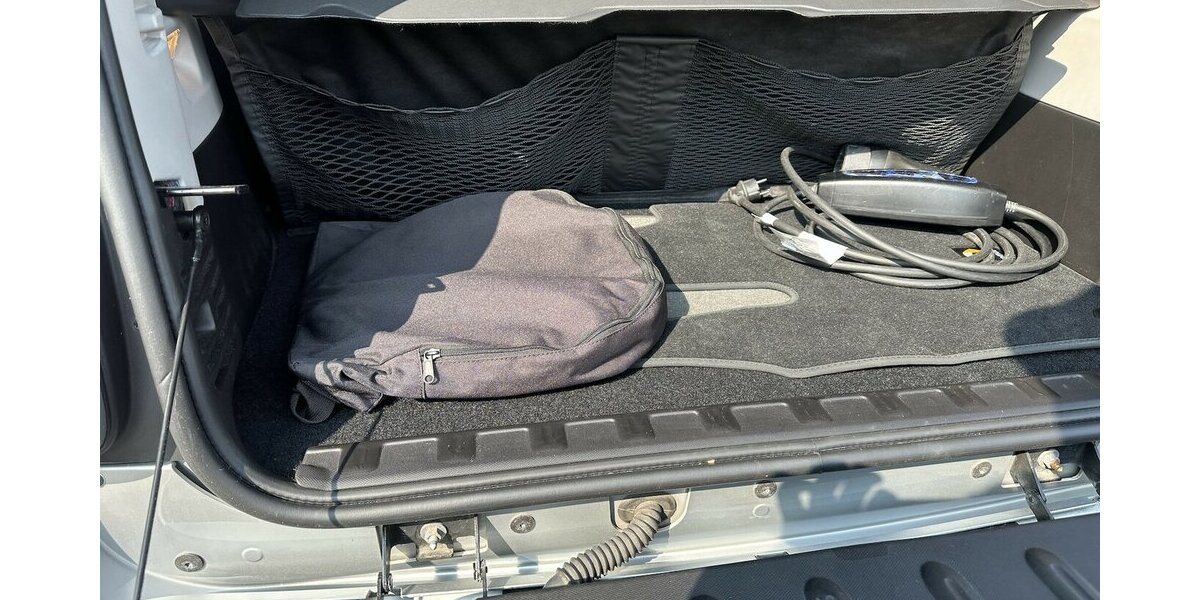 Smart EQ fortwo electric drive EQ LED Kamera Glasdach Ex 23.272 km 13.900 &euro; Mainz 55122