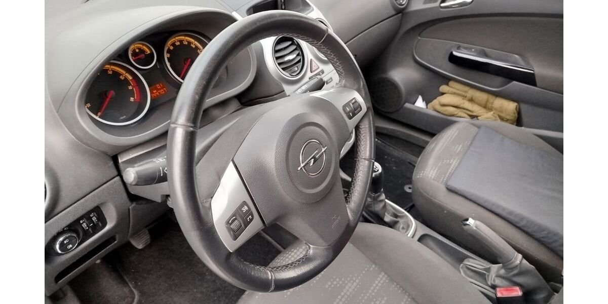 Opel Corsa 146.200 km 2.950 &euro; Allendorf 56370