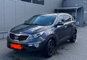 Kia Sportage 216.000 km 5.050 &euro; Wiesbaden 65195